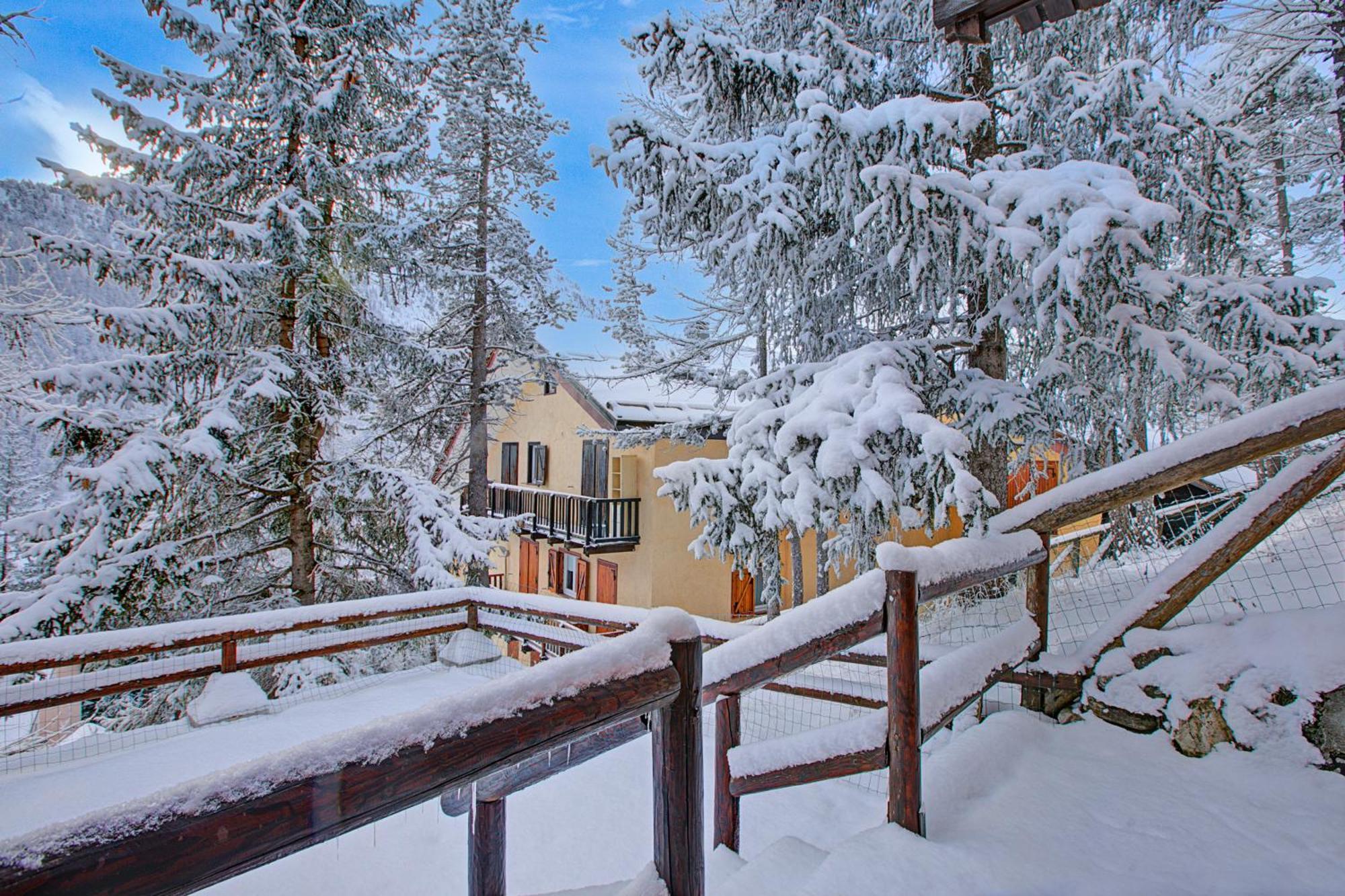 Appartamento La Marmotta Mountain Retreat - Happy Rentals Claviere Exterior photo